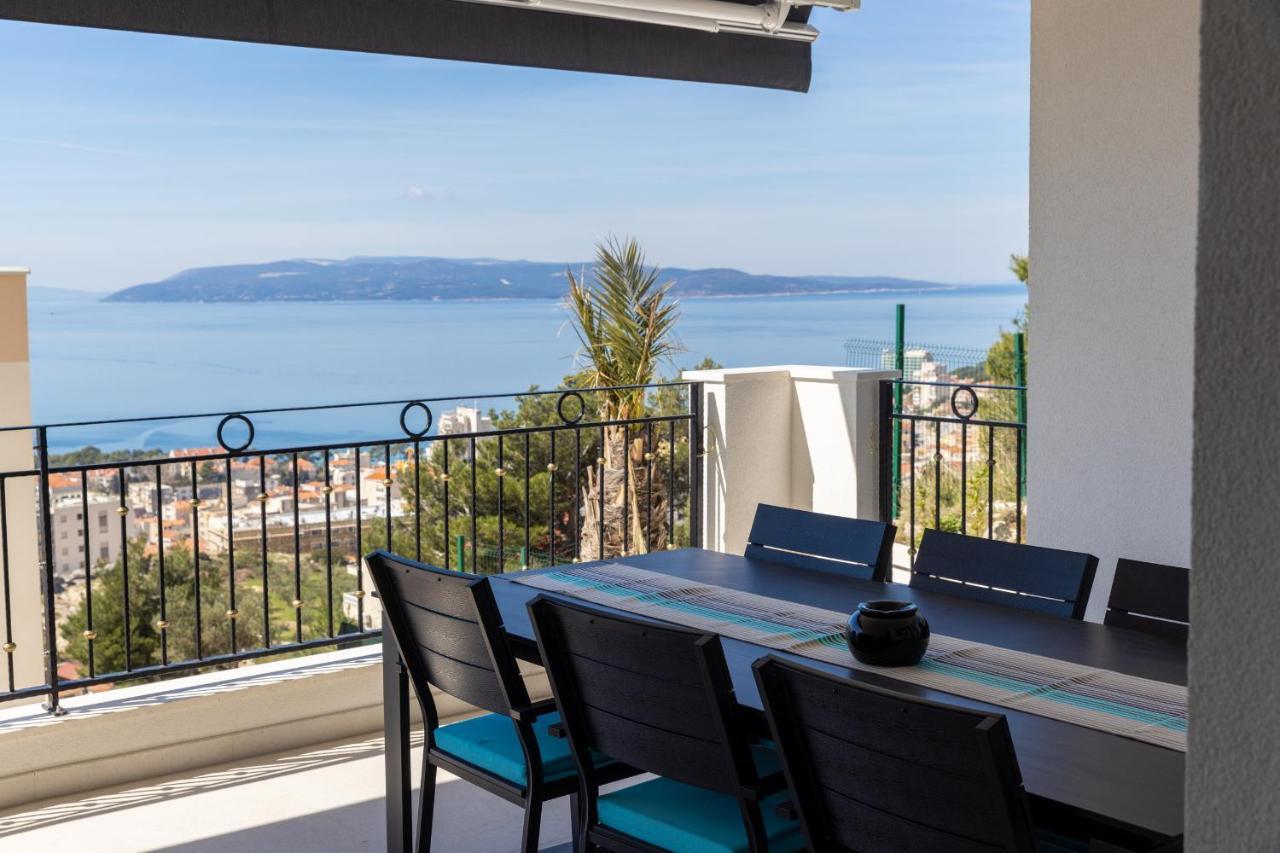 Villa Smaragd - Lapis - Luxury Apartment With Shared Pool Makarska Bagian luar foto