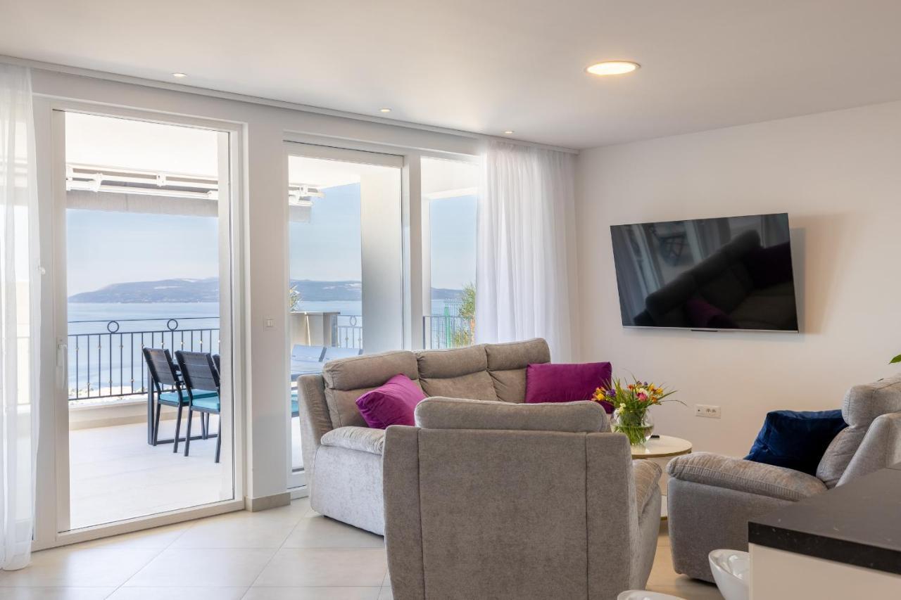 Villa Smaragd - Lapis - Luxury Apartment With Shared Pool Makarska Bagian luar foto