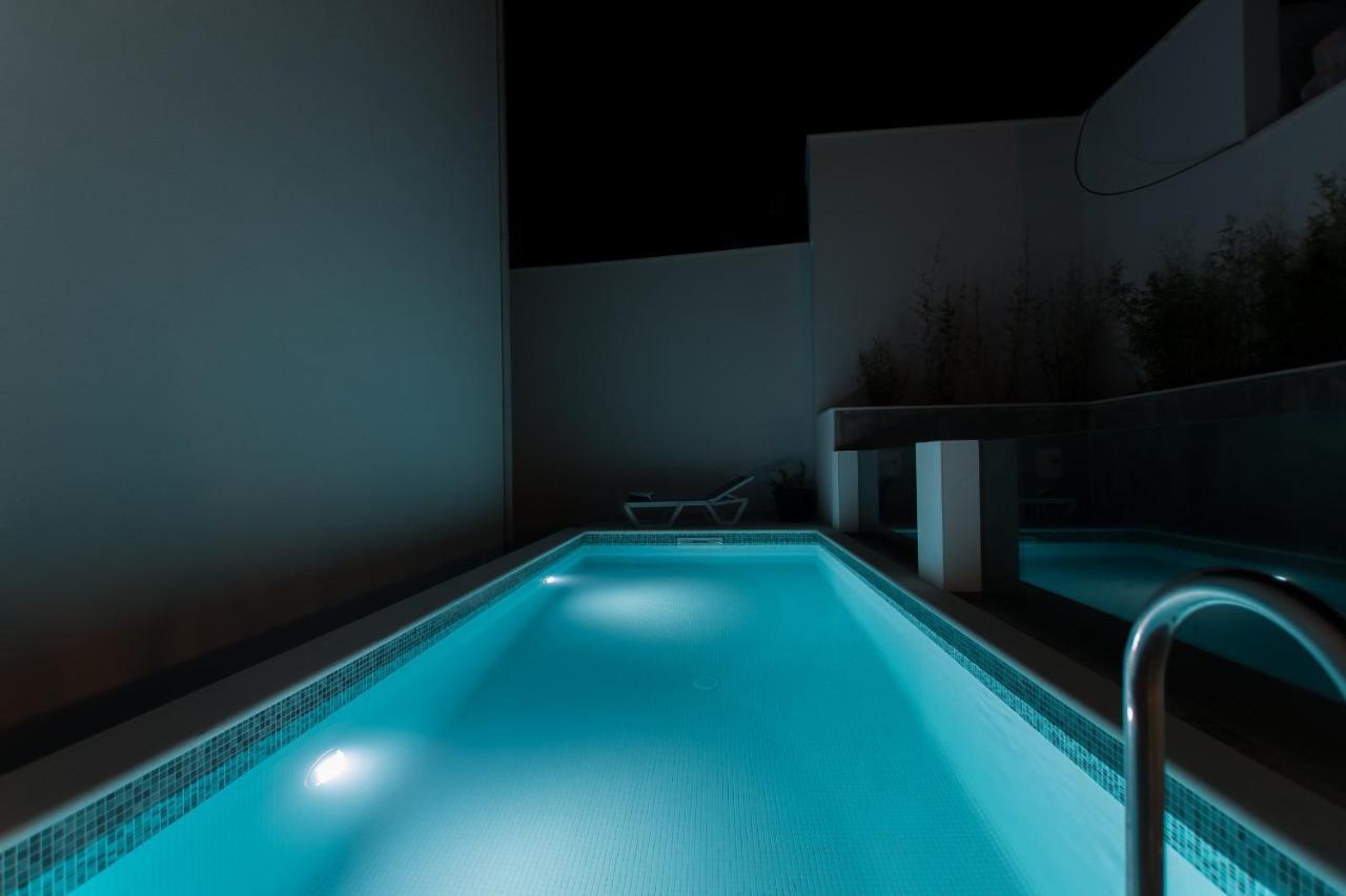 Villa Smaragd - Lapis - Luxury Apartment With Shared Pool Makarska Bagian luar foto